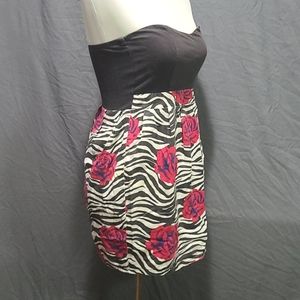 🌹Wet Seal floral, strapless dress